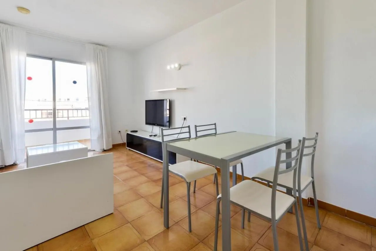 Apartamentos San Antonio Beach Apart Otel