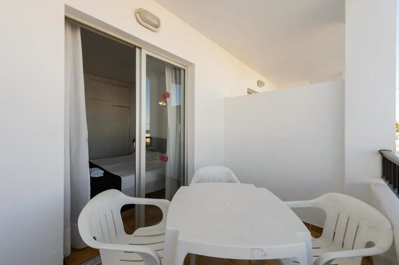 Apartamentos San Antonio Beach 3*, Sant Antoni de Portmany İspanya